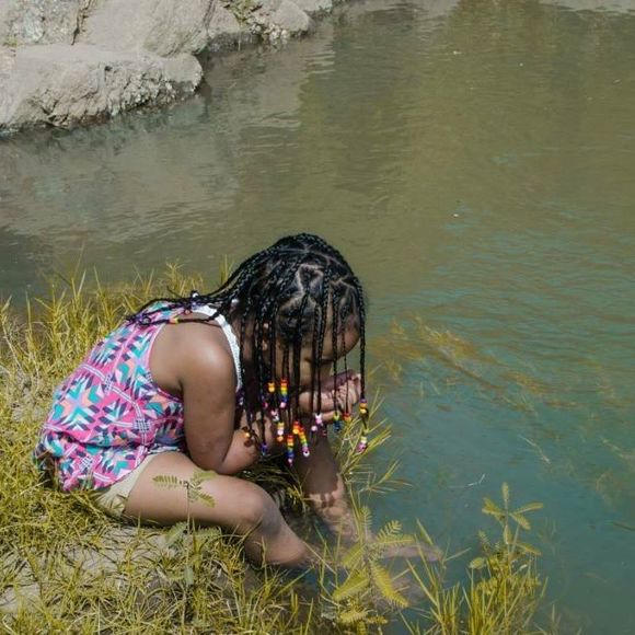 Meet your Posher, Ronya - Picture 1 of 1